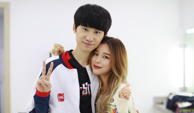 气炸了！被出示7黄3红 皇马TV炮轰主裁：不能接受，内格雷拉附体