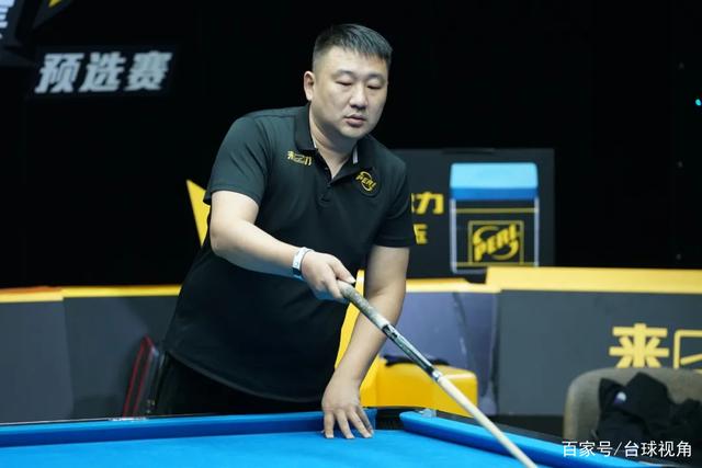 世界足球又一巨星宣布退役