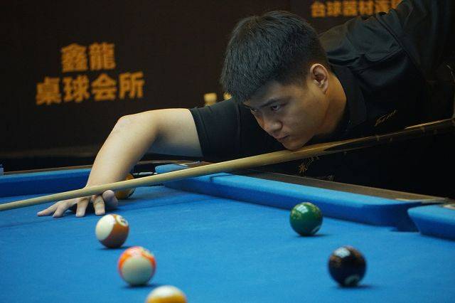 通常伴随猛 通常伴随猛